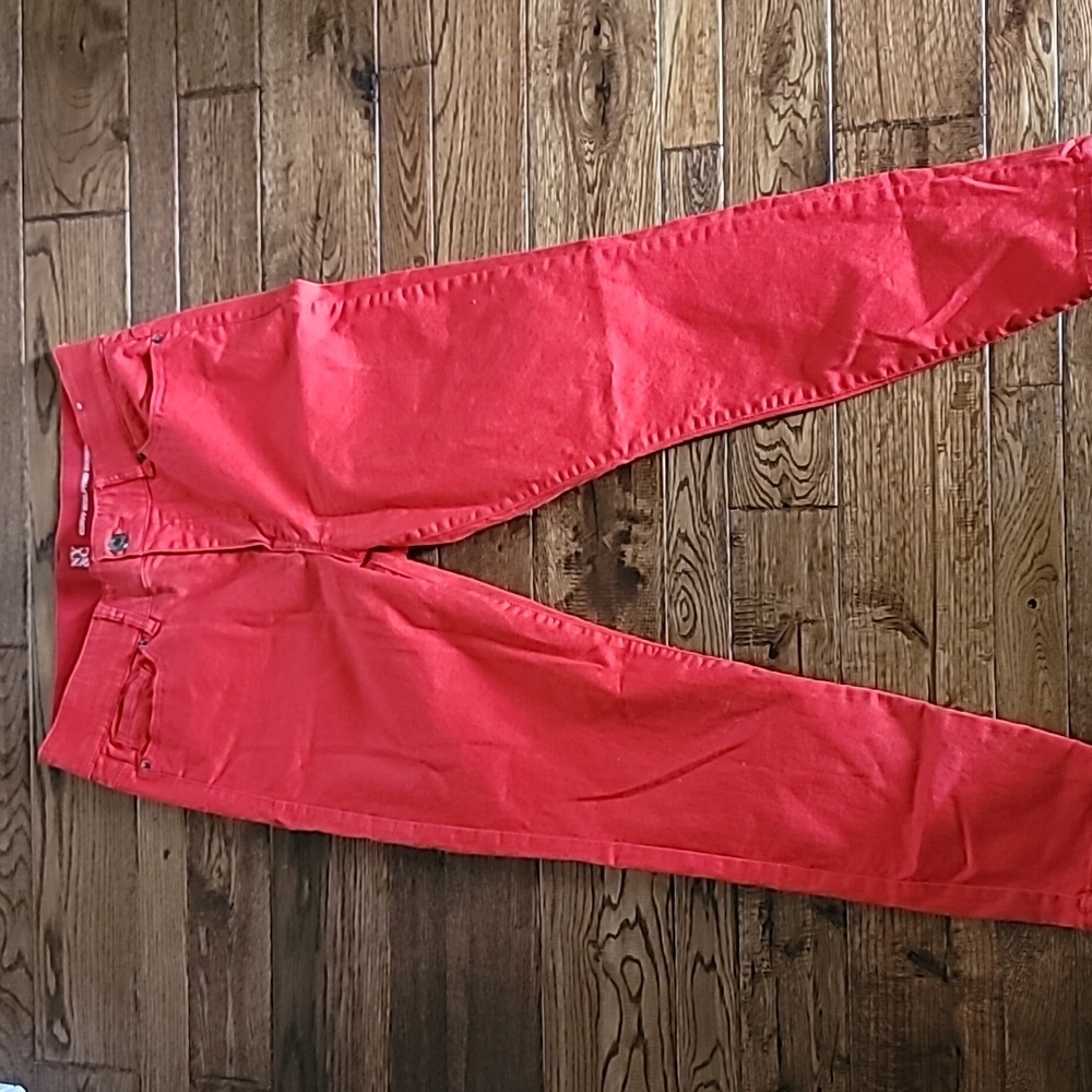 NWOT NY&CO Curvey Red Size 14 Jeans
